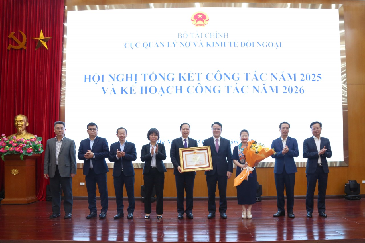 Chủ động hội nhập quốc tế sâu rộng, quản lý nợ công chặt chẽ, an toàn