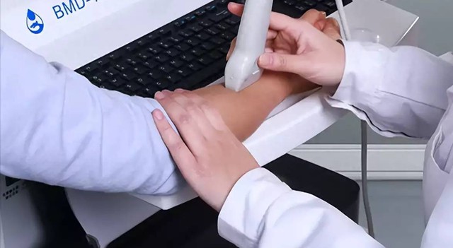 Người phụ nữ 66 tuổi có mật độ xương như tuổi 50, câu chuyện phía sau khiến nhiều người tự hỏi Người phụ nữ 66 tuổi có mật độ xương như tuổi 50, câu chuyện phía sau khiến nhiều người tự hỏi