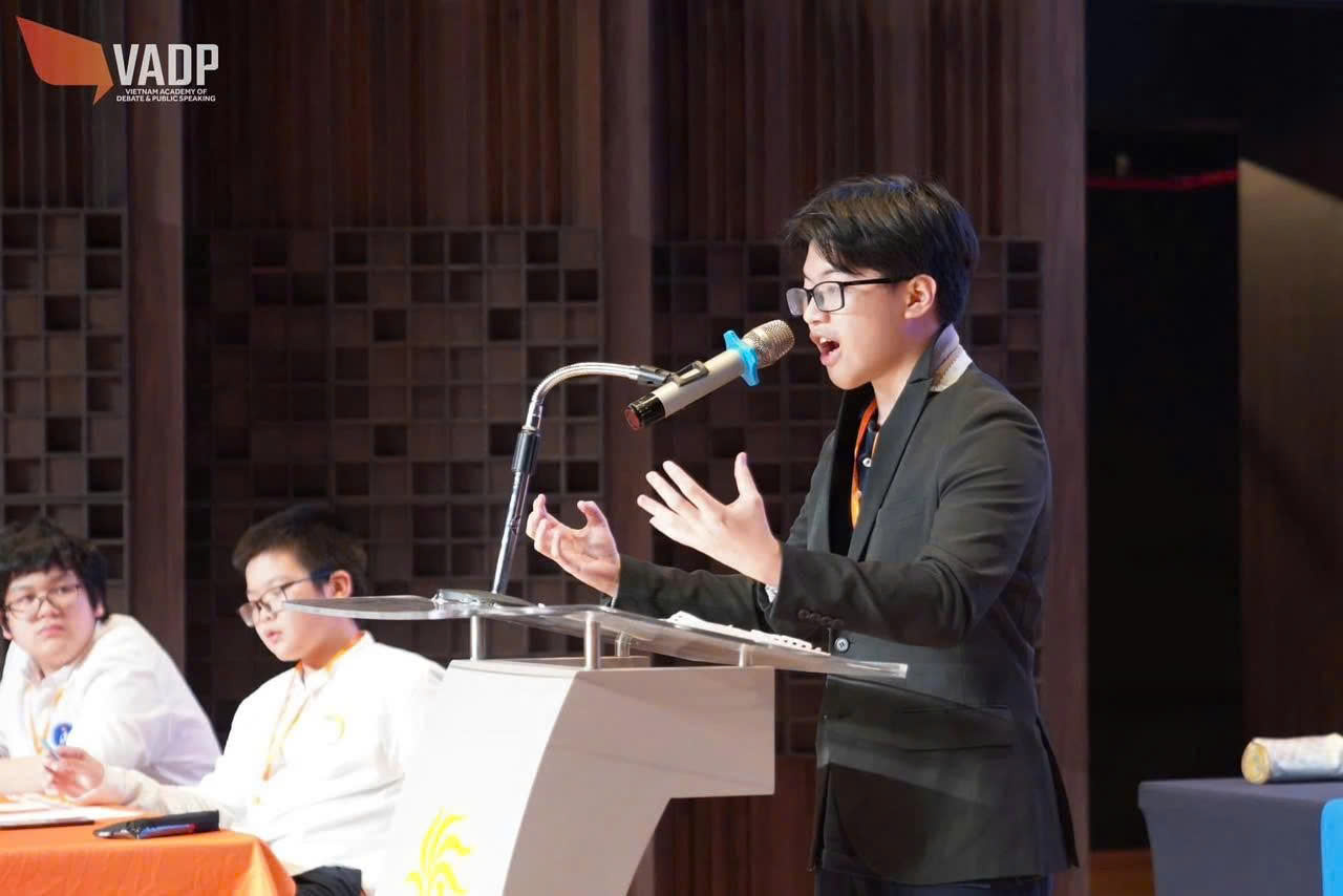 Tổ chức cuộc thi tranh biện Oxford Schools Vietnam Qualifier tại Việt Nam- Ảnh 2. Tổ chức cuộc thi tranh biện Oxford Schools Vietnam Qualifier tại Việt Nam- Ảnh 2.