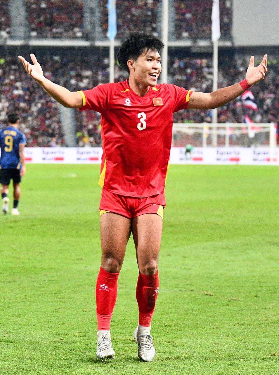 Hotboy U22 Việt Nam Lý Đức tiết lộ gu bạn gái là Hotboy U22 Việt Nam Lý Đức tiết lộ gu bạn gái là