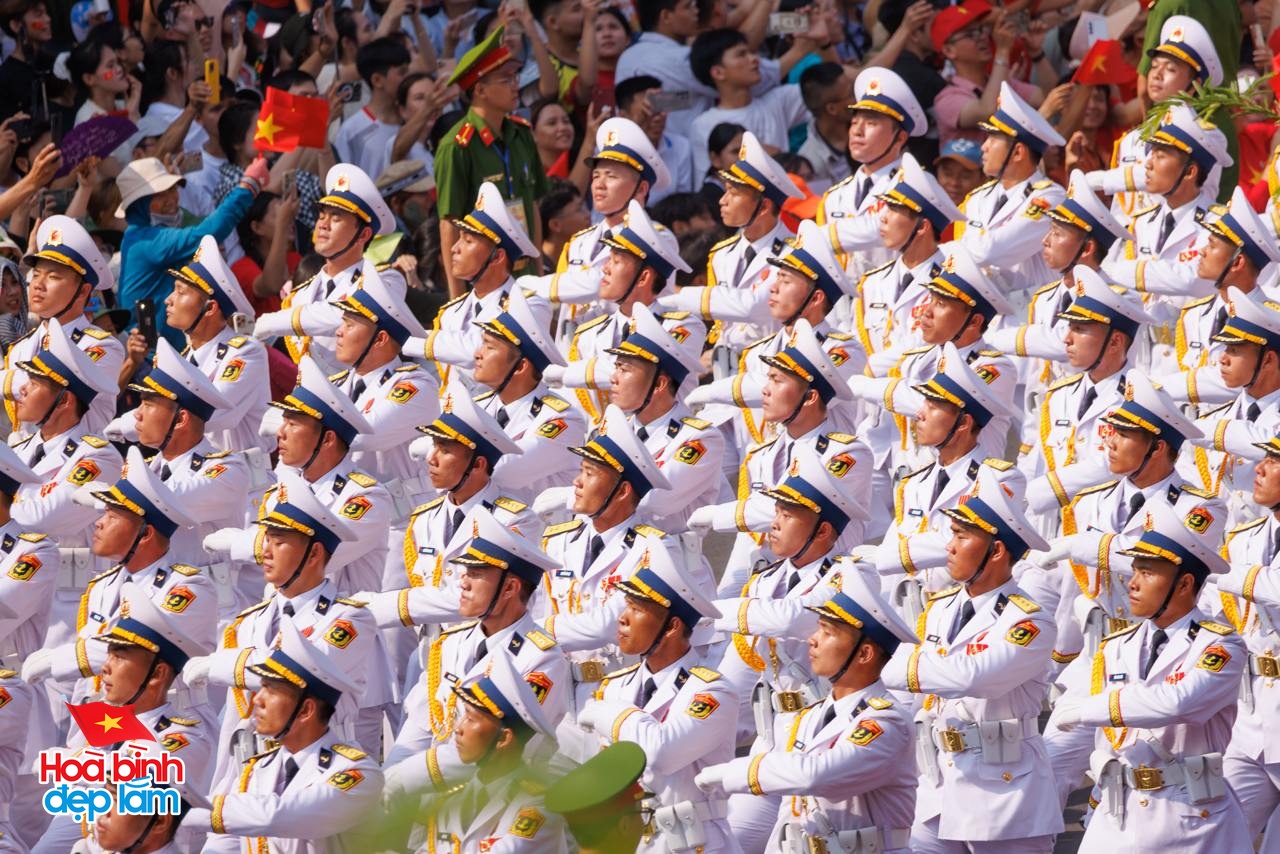 2025: Hai đại lễ, một nhịp tự hào!- Ảnh 12. 2025: Hai đại lễ, một nhịp tự hào!- Ảnh 12.