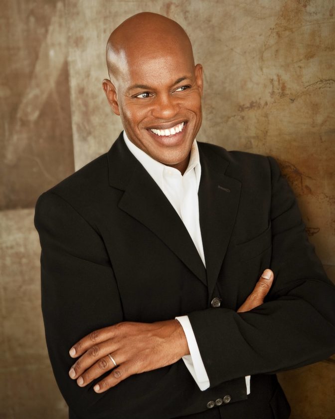 Sốc nặng clip nam diễn viên nổi tiếng bị đâm chết tại nhà riêng, danh tính nghi phạm gây phẫn nộ- Ảnh 3. Sốc nặng clip nam diễn viên nổi tiếng bị đâm chết tại nhà riêng, danh tính nghi phạm gây phẫn nộ- Ảnh 3.