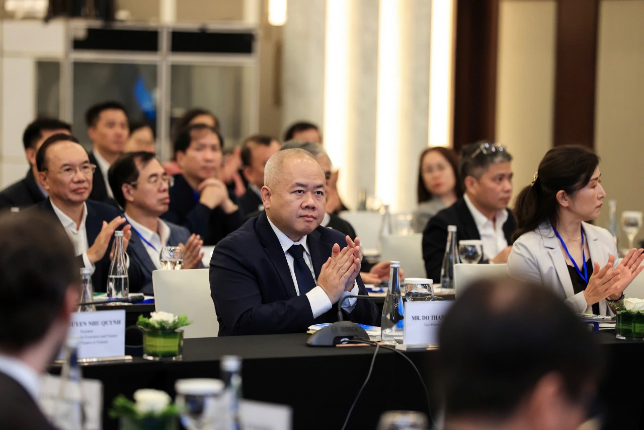 “Cơ hội Harvard” và yêu cầu cải cách thể chế “Cơ hội Harvard” và yêu cầu cải cách thể chế