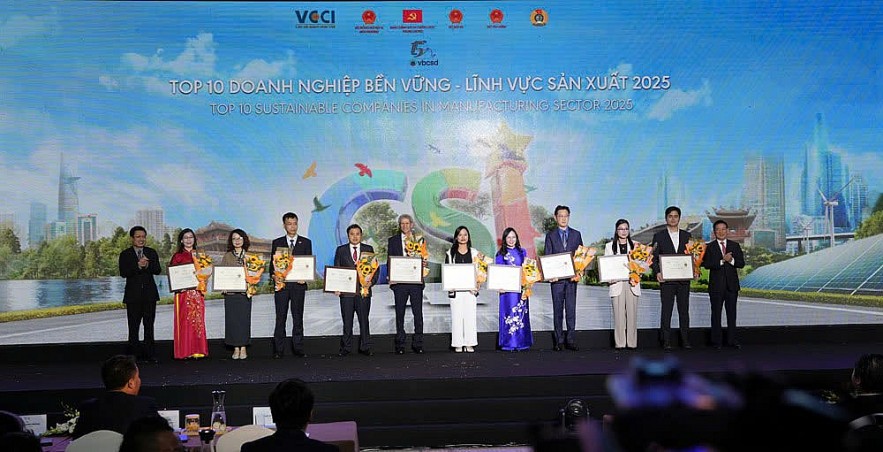 PVCFC tiên phong phát triển bền vững và quản trị công ty bứt phá PVCFC tiên phong phát triển bền vững và quản trị công ty bứt phá