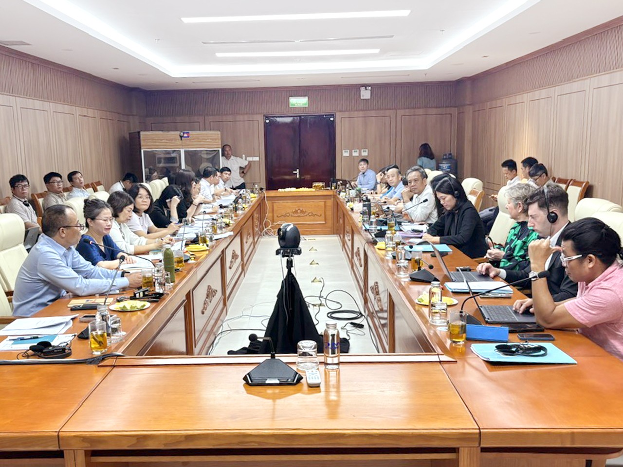 Bộ Tài chính và Ngân hàng Thế giới ký 2 Hiệp định vay trị giá 144,97 triệu USD Bộ Tài chính và Ngân hàng Thế giới ký 2 Hiệp định vay trị giá 144,97 triệu USD