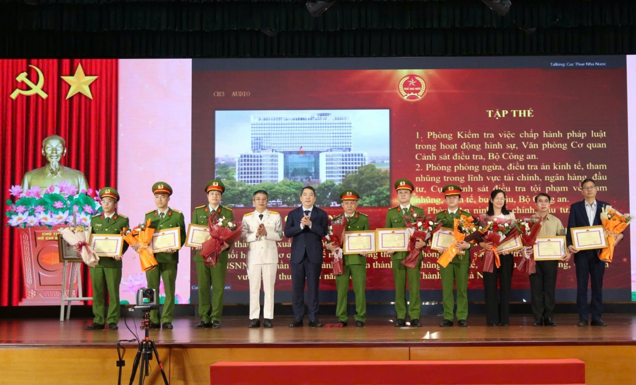 Bộ trưởng Bộ Tài chính Nguyễn Văn Thắng chỉ đạo ngành Thuế không để thất thu trong quản lý thuế Bộ trưởng Bộ Tài chính Nguyễn Văn Thắng chỉ đạo ngành Thuế không để thất thu trong quản lý thuế