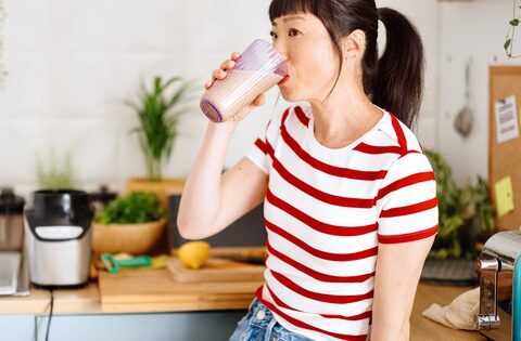 Không phải sáng hay tối, đây mới là cách uống collagen giúp làn da và xương khớp của bạn hưởng lợi nhiều nhất