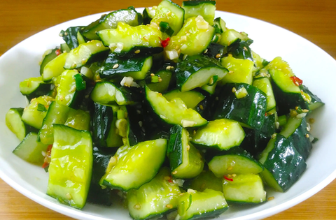 Người phụ nữ 66 tuổi ăn dưa chuột ba lần một ngày, 3 tháng sau đi khám, bác sĩ bất ngờ khi xem kết quả