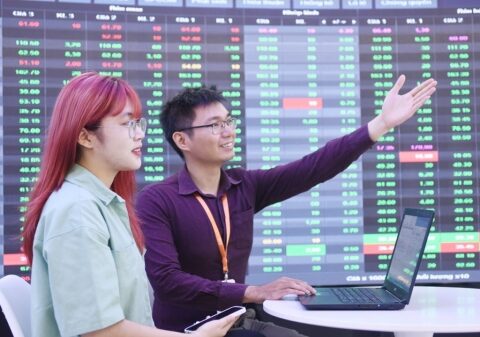 Chứng khoán phái sinh ngày 31/12: Sắc xanh áp đảo phiên chốt NAV, giao dịch thận trọng trước kỳ nghỉ dài