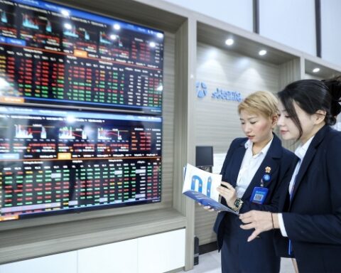 Chứng khoán ngày 30/12: Đà tăng duy trì, VN-Index hướng tới mốc 1.800 điểm