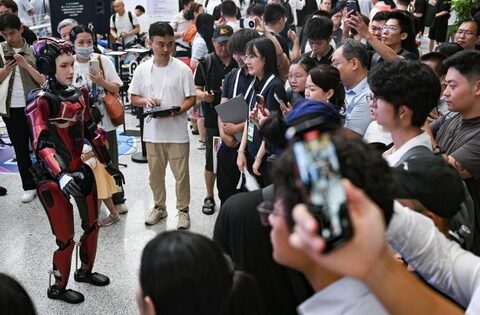 Gay cấn cuộc đua AI