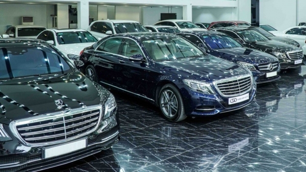 Lệ phí đăng ký ô tô tại Hà Nội, TP. Hồ Chí Minh giảm còn 14 triệu đồng