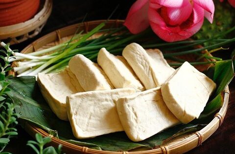Đậu phụ – “kho canxi” rẻ tiền gấp 10 lần thịt bò: Ăn đều mùa đông giúp ruột khỏe, xương chắc, cholesterol giảm