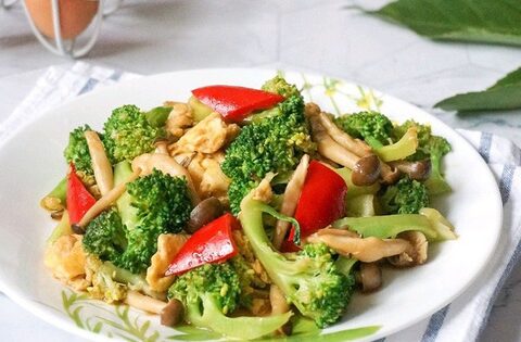 Loại rau quen mặt chứa axit folic gấp 9 lần táo, được mệnh danh là “vị cứu tinh của dạ dày”