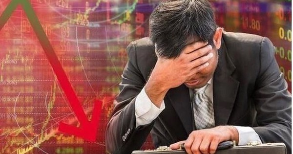 Phiên 15/1: Khối ngoại thẳng tay bán ròng hơn 1.000 tỷ đồng, cổ phiếu nào bị “xả” mạnh nhất?