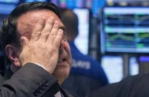 Phiên 20/1: Khối ngoại thẳng tay bán ròng hơn 1.700 tỷ đồng, cổ phiếu nào bị “xả” mạnh nhất?