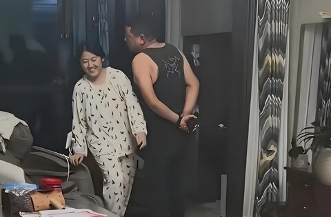 “Con gái lớn thế này còn làm vậy thì coi sao được?”