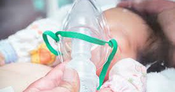 Trẻ ho, sốt, khó thở do viêm mủ màng phổi dễ nhầm với nhiễm khuẩn hô hấp