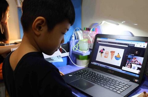 Màn hình máy tính khiến thị lực trẻ suy giảm nhanh ra sao?