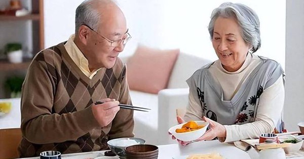 Nghỉ hưu rồi, có phải ăn sáng lúc nào cũng được? Nếu đã 60 tuổi, bạn sẽ giật mình khi biết sự thật