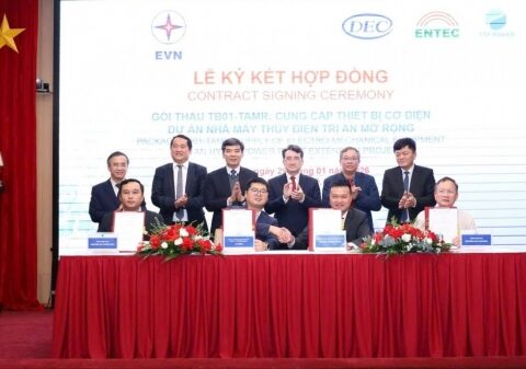 Ký kết hợp đồng cung cấp thiết bị cơ điện Dự án Nhà máy thủy điện Trị An mở rộng