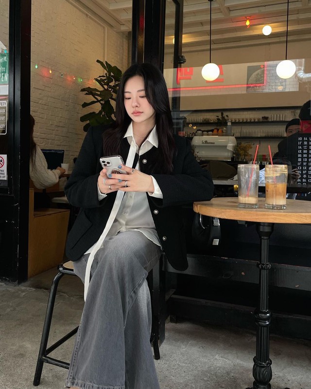 Sếp giao việc lúc 9h tối, cô gái không thèm trả lời nên bị đuổi việc: Cộng đồng mạng thẳng thắn “khó bênh”- Ảnh 2. Sếp giao việc lúc 9h tối, cô gái không thèm trả lời nên bị đuổi việc: Cộng đồng mạng thẳng thắn “khó bênh”- Ảnh 2.