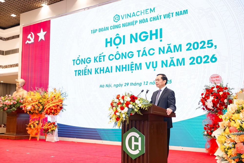 Vinachem xác lập nhiều kỷ lục lịch sử, sẵn sàng vai trò nòng cốt dẫn dắt ngành hóa chất Vinachem xác lập nhiều kỷ lục lịch sử, sẵn sàng vai trò nòng cốt dẫn dắt ngành hóa chất