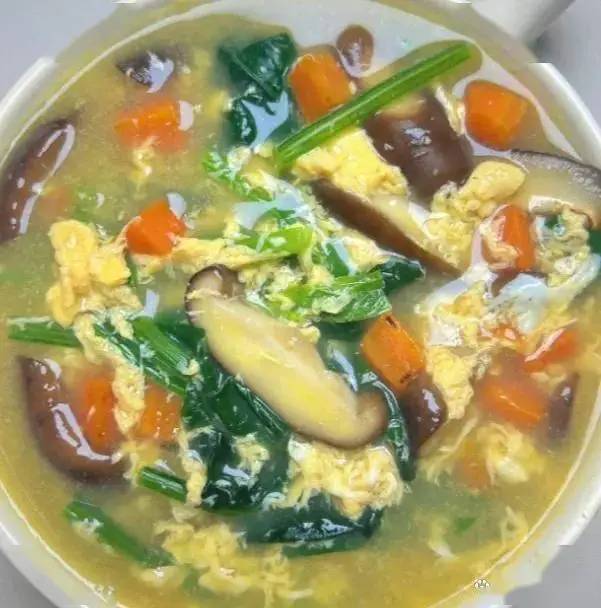 Phụ nữ sau 40 muốn trông trẻ hơn: Ăn đúng 5 thực phẩm này, làn da được Phụ nữ sau 40 muốn trông trẻ hơn: Ăn đúng 5 thực phẩm này, làn da được