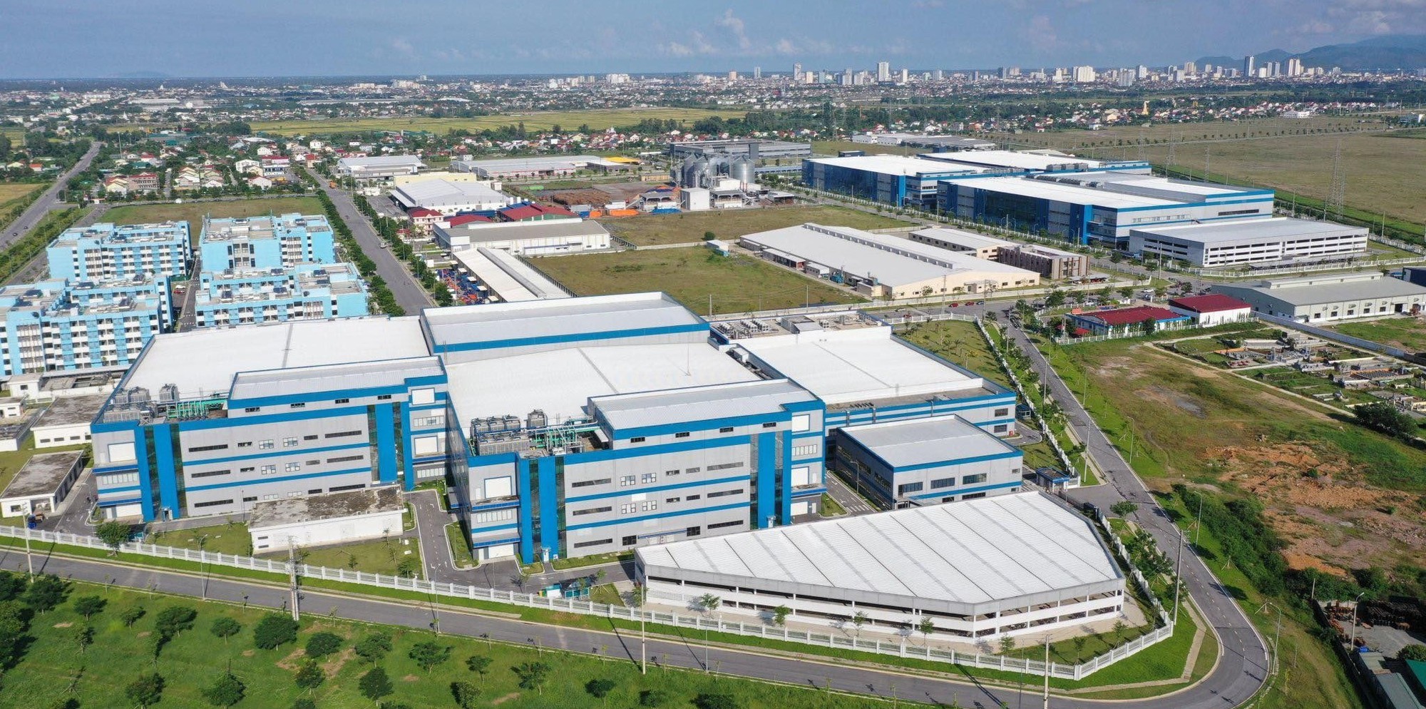 Người dân Nghệ An đón tin vui: Khu công nghiệp sắp mang lại việc làm cho 32.000 lao động- Ảnh 1. Người dân Nghệ An đón tin vui: Khu công nghiệp sắp mang lại việc làm cho 32.000 lao động- Ảnh 1.