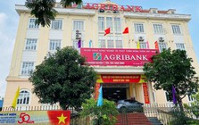 Người phụ nữ Ninh Bình ra ngân hàng Agribank rút tiết kiệm gần nửa tỷ đồng, nhân viên không đồng ý chỉ vì một lý do