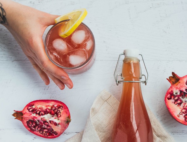 Không detox, không ăn kiêng, chỉ uống kombucha mỗi ngày, không ngờ cơ thể tôi phản ứng theo cách này- Ảnh 4. Không detox, không ăn kiêng, chỉ uống kombucha mỗi ngày, không ngờ cơ thể tôi phản ứng theo cách này- Ảnh 4.