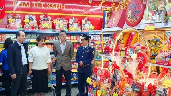 Bộ Tài chính yêu cầu tăng cường công tác bình ổn giá trong dịp Tết Nguyên đán Bính Ngọ