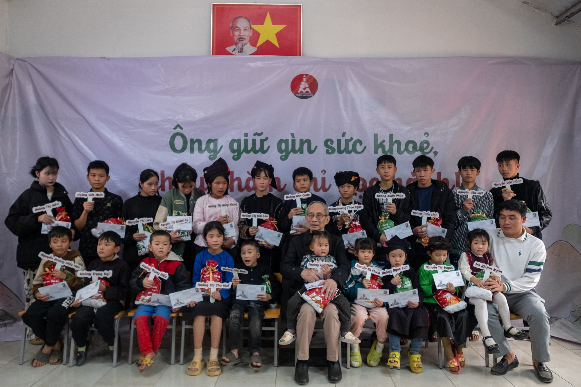 Nhà nghiên cứu 105 tuổi và Nhà nghiên cứu 105 tuổi và