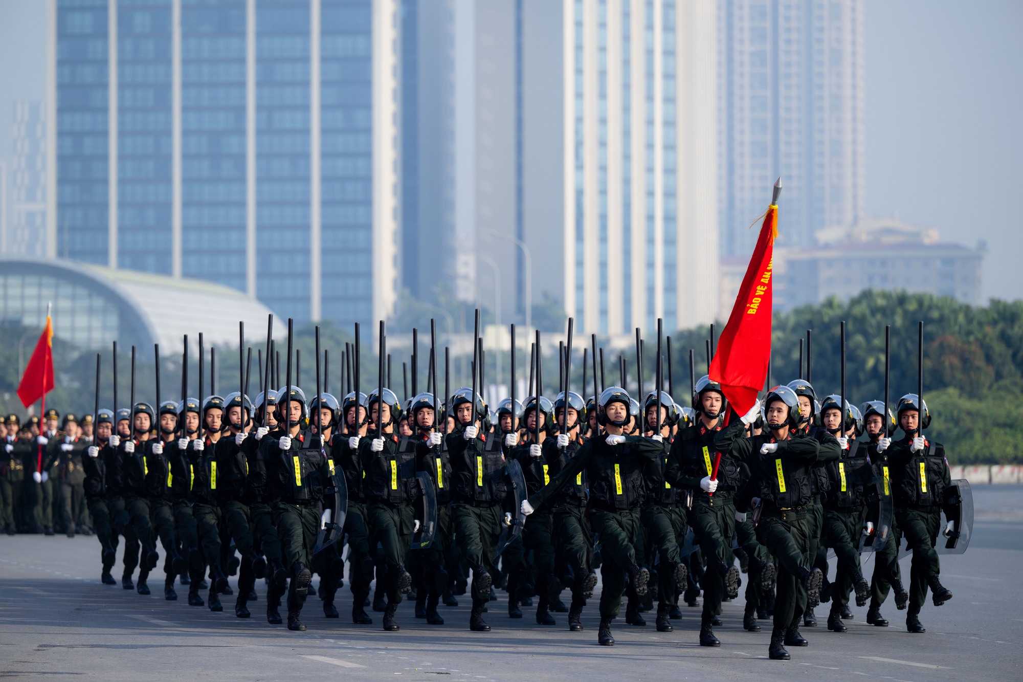 Toàn cảnh Lễ xuất quân và màn diễn tập hoành tráng bảo vệ an ninh Đại hội XIV tại Mỹ Đình- Ảnh 6.