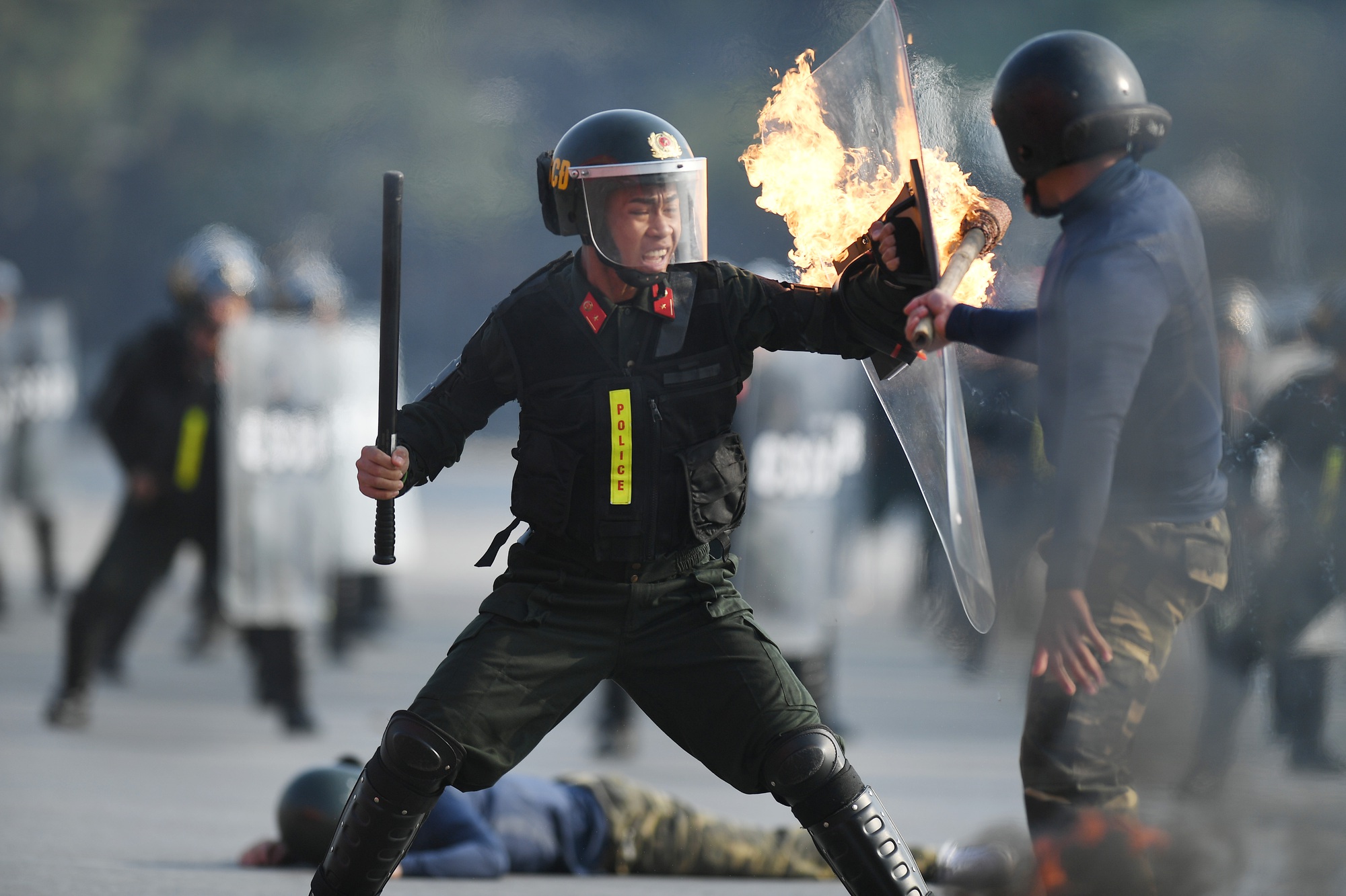 Toàn cảnh Lễ xuất quân và màn diễn tập hoành tráng bảo vệ an ninh Đại hội XIV tại Mỹ Đình- Ảnh 30.