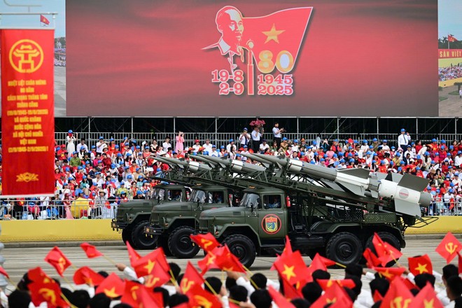 Tập đoàn Viettel đạt doanh thu kỷ lục hơn 220 nghìn tỷ đồng trong năm 2025 Tập đoàn Viettel đạt doanh thu kỷ lục hơn 220 nghìn tỷ đồng trong năm 2025