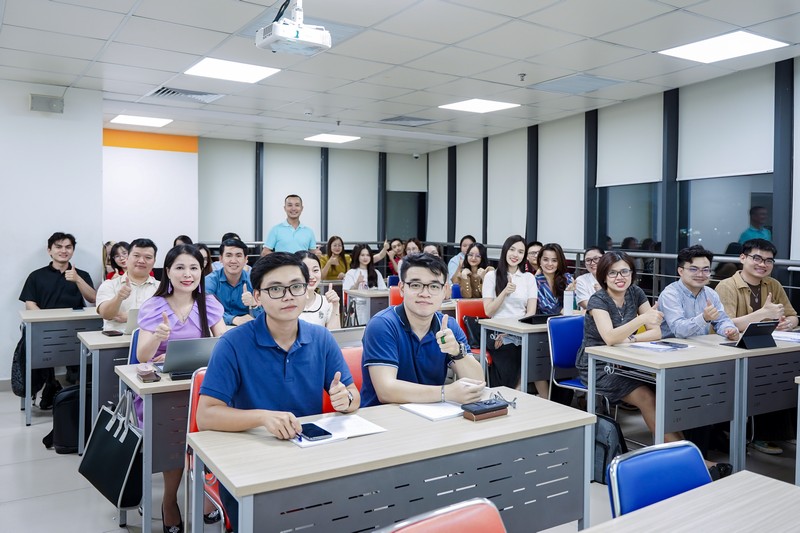 Thạc sĩ Marketing: Tiếp cận xu hướng marketing hiện đại với kiến thức thực tiễn- Ảnh 1.