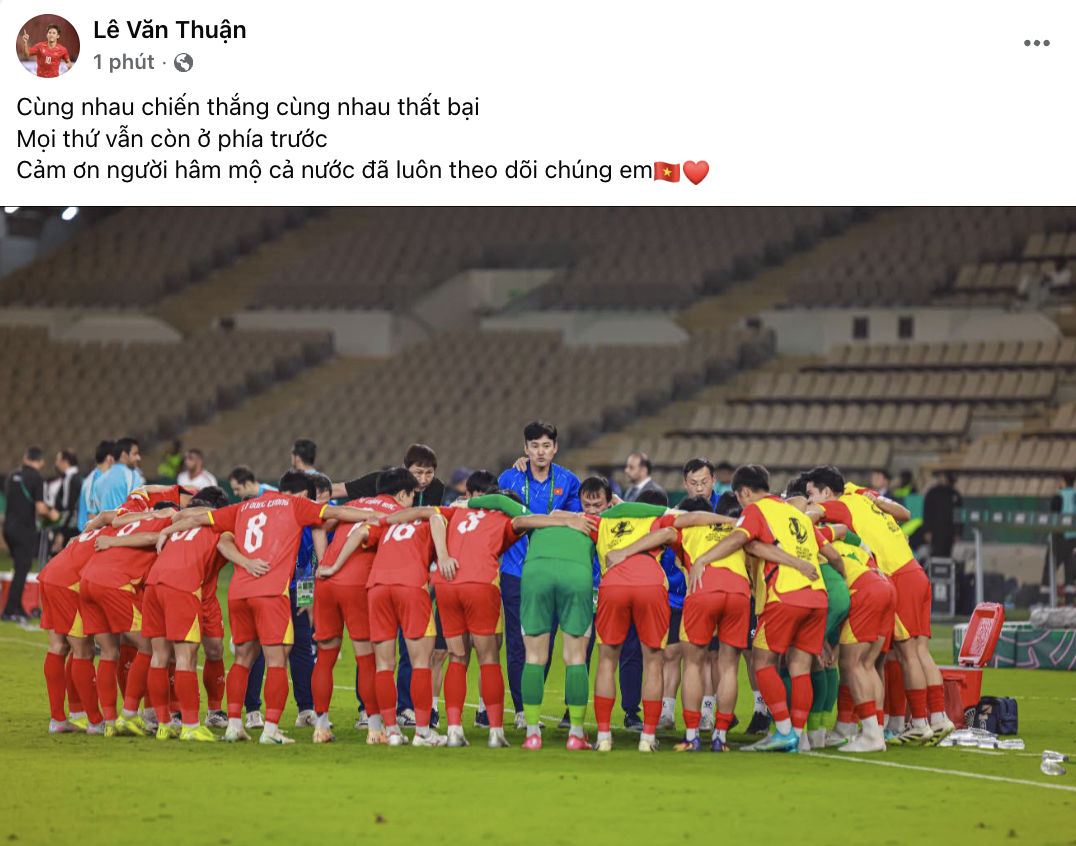 U23 Việt Nam đồng loạt xin lỗi: Cùng nhau chiến thắng, cùng nhau thất bại- Ảnh 6. U23 Việt Nam đồng loạt xin lỗi: Cùng nhau chiến thắng, cùng nhau thất bại- Ảnh 6.