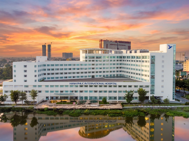 Đi khám vì táo bón, tiêu chảy, bệnh nhân TP.HCM phát hiện 11 polyp tiêu hoá: Bác sĩ cảnh báo dấu hiệu ung thư sớm- Ảnh 4. Đi khám vì táo bón, tiêu chảy, bệnh nhân TP.HCM phát hiện 11 polyp tiêu hoá: Bác sĩ cảnh báo dấu hiệu ung thư sớm- Ảnh 4.