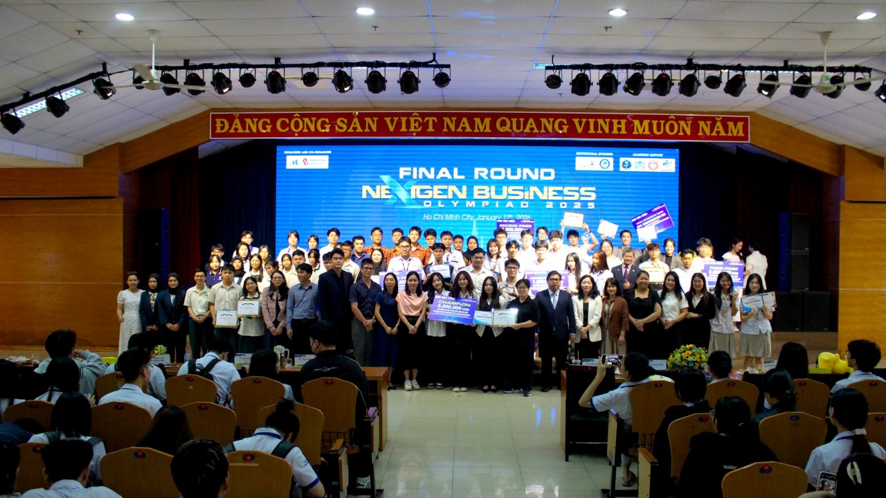 Vượt qua 27 đối thủ, sinh viên UFM giành giải nhất sân chơi kinh doanh quốc tế Vượt qua 27 đối thủ, sinh viên UFM giành giải nhất sân chơi kinh doanh quốc tế