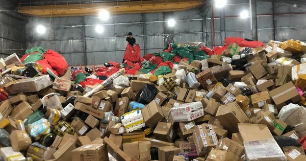 Cảnh tượng ám ảnh nhất lúc này: Kho Bắc Ninh được réo tên khắp cõi mạng