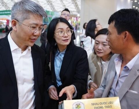 Khách Trung Quốc đánh giá cao Hội chợ Mùa Xuân 2026