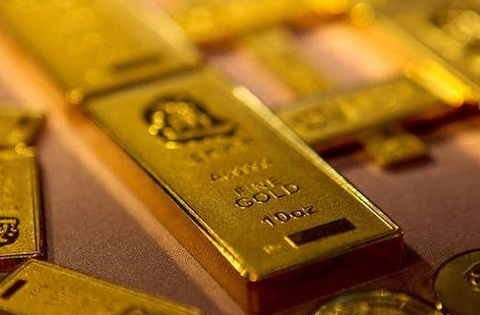 Quỹ vàng lớn nhất thế giới gom hàng tấn vàng trong một ngày