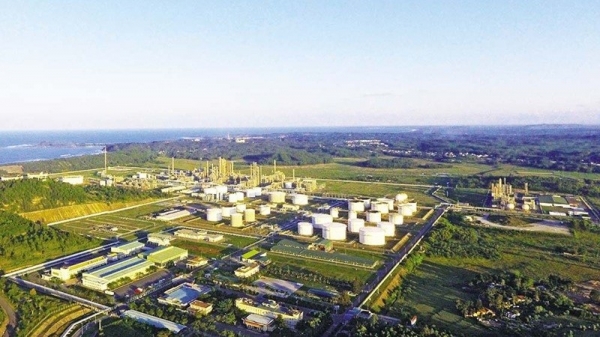 Chuyển từ “quản lý” sang “phục vụ – kiến tạo”, Quảng Ngãi mở lối đón dòng vốn mới