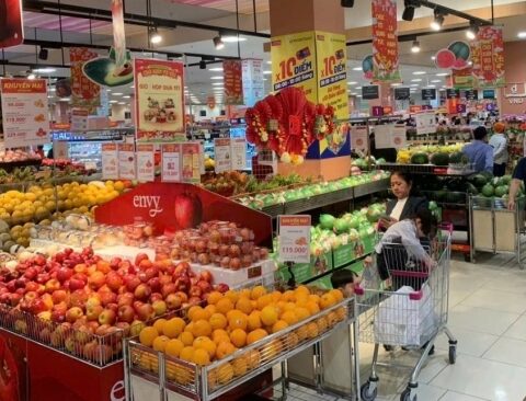 Thị trường mùng 3 Tết Bính Ngọ 2026 ổn định, nguồn cung hàng hóa dồi dào