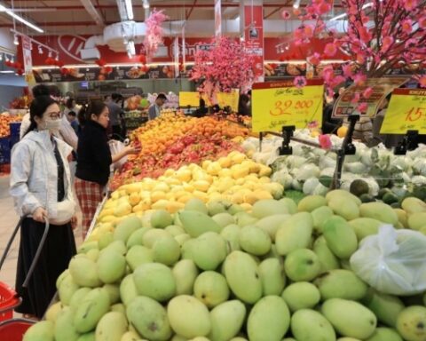 Giá cả thị trường hàng hóa vận hành an toàn, cân đối