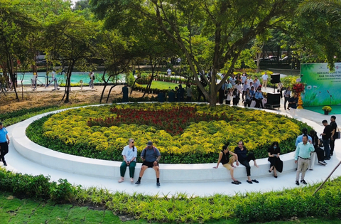 Cách TP.HCM ‘đánh thức’ những khu đất vàng bị ‘quây tôn’ giữa lòng đô thị