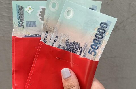 Danh tính người giúp việc lì xì tiền triệu cho chủ nhà ở TP.HCM: Có 2 con đều sống ở nước ngoài, đi làm để đỡ buồn chán