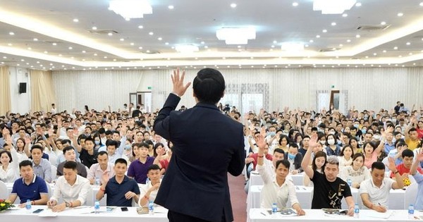 Doanh nghiệp bán khoá học làm giàu báo lãi quý 4 “bốc hơi” hơn 90%, đầu tư chứng khoán tạm lỗ