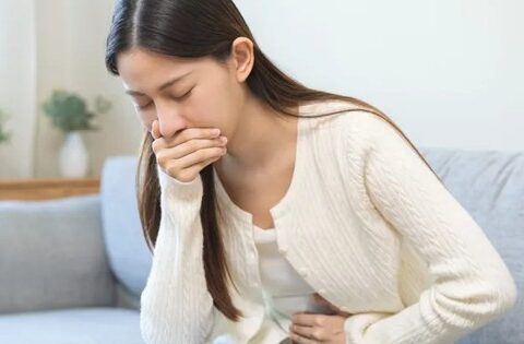 Phụ nữ mang thai bị ốm nghén nặng nên cảnh giác với nguy cơ trầm cảm sau sinh